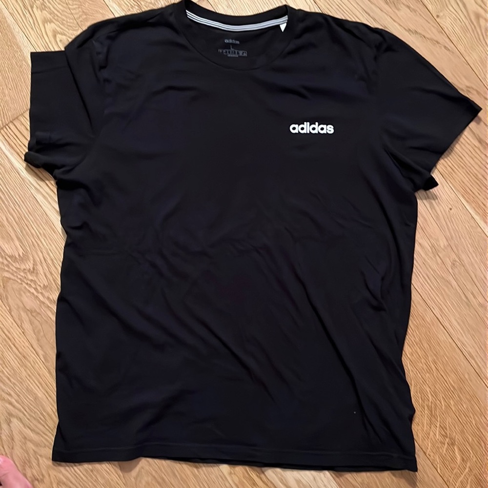 Adidas T Shirt - Classic - Large